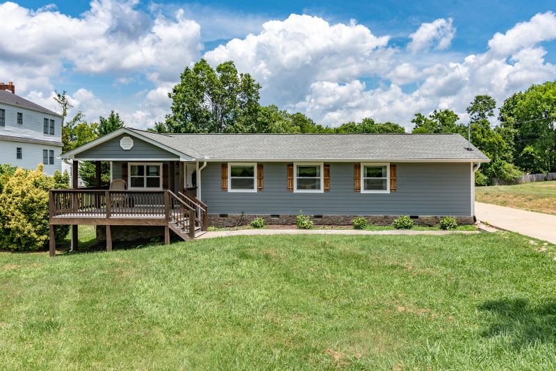 307 Taylor Rd, Knoxville, TN 37920
