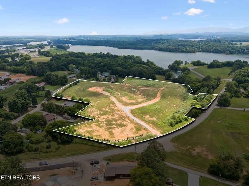 307 Tennessee 360, Vonore, TN 37885