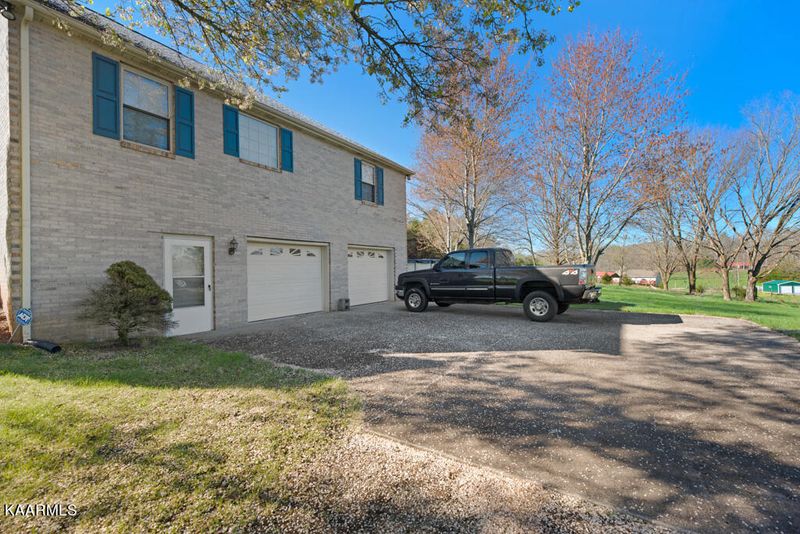 307 Winding Ridge Tr, Seymour, TN 37865