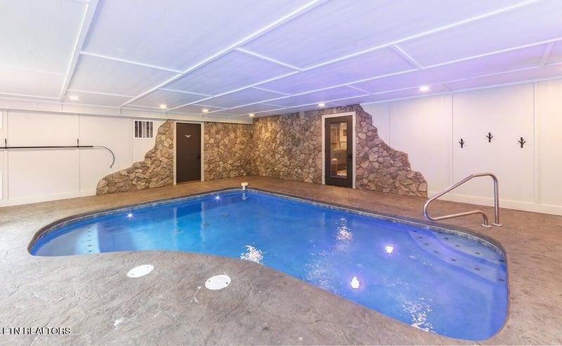 3070 Happy Hollow Rd, Sevierville, TN 37862