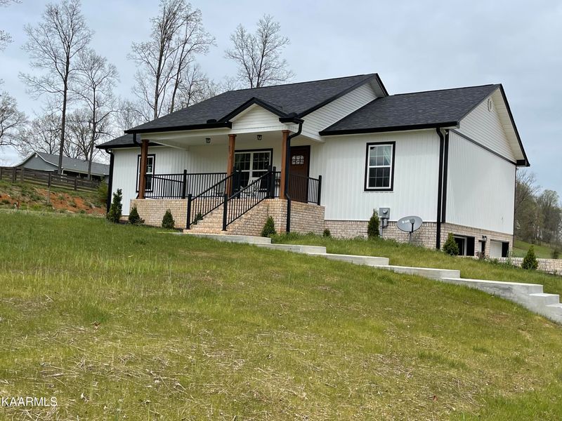 3070 Nelson School Rd, Morristown, TN 37813