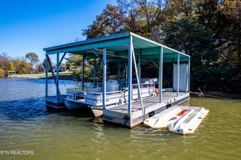 3070 W Fork Rd, Loudon, TN 37774