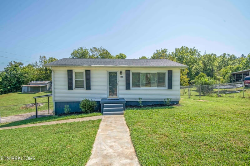308 Cash Rd, Knoxville, TN 37924