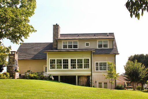 308 Chuniloti Cir, Loudon, TN 37774
