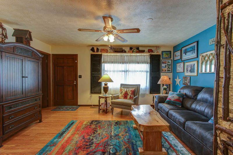 308 Conley Dr, Sevierville, TN 37876