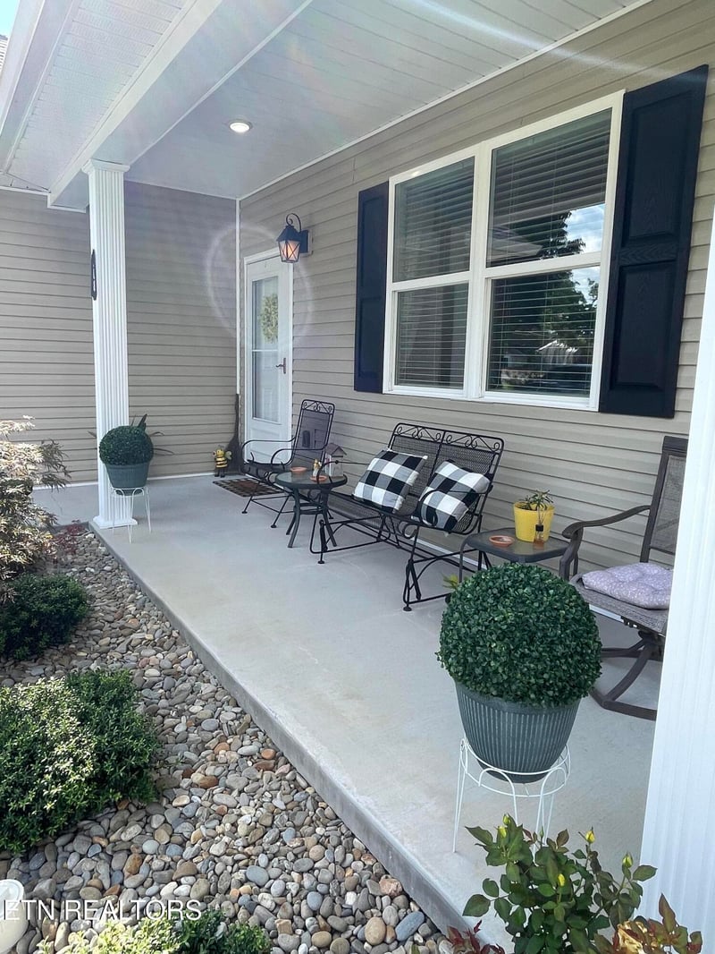 308 Englewood Rd, Madisonville, TN 37354