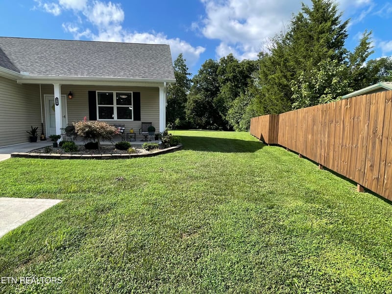 308 Englewood Rd, Madisonville, TN 37354