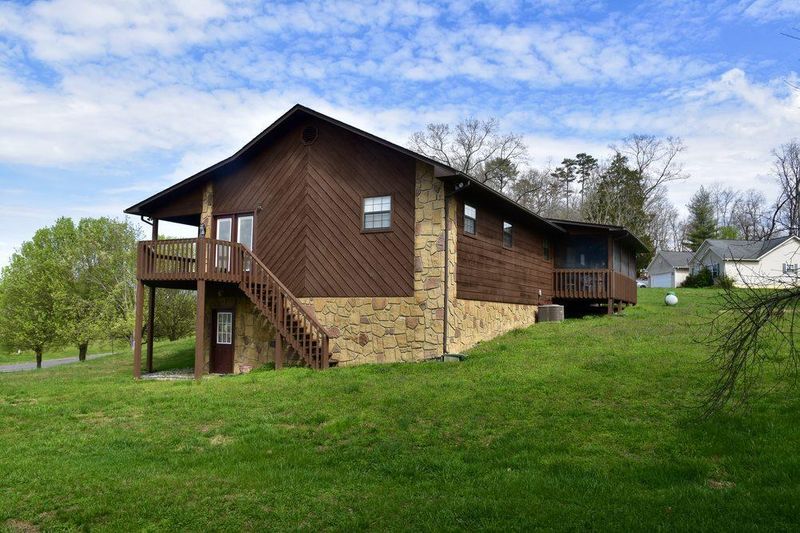 308 Hansels Lea, Sevierville, TN 37876