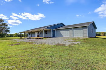 308 Huse Watson Rd, Oakdale, TN 37829