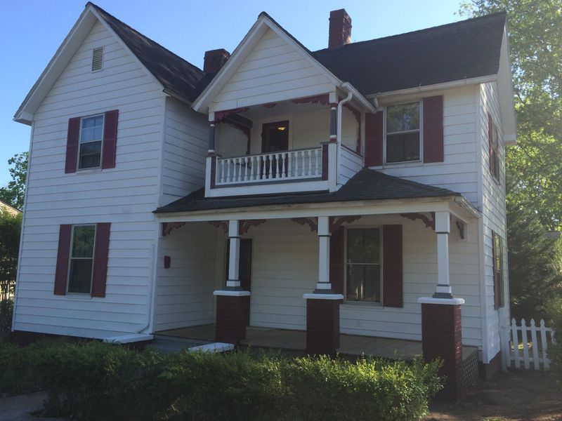 308 Kingston St, Lenoir City, TN 37771