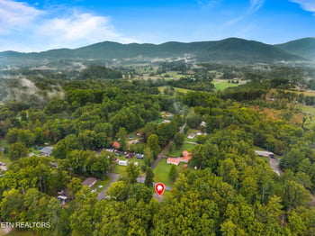 308 Mill Rd, Wartburg, TN 37887