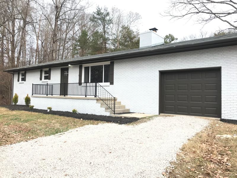 308 S Carter School Rd, Strawberry Plains, TN 37871