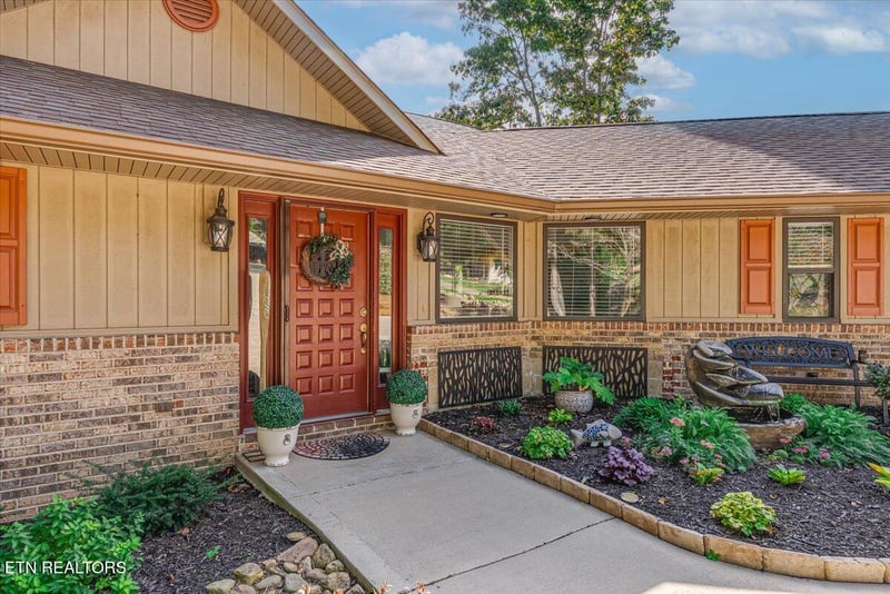 308 Tanasi Point, Loudon, TN 37774