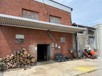 308 Trenton St, Harriman, TN 37748