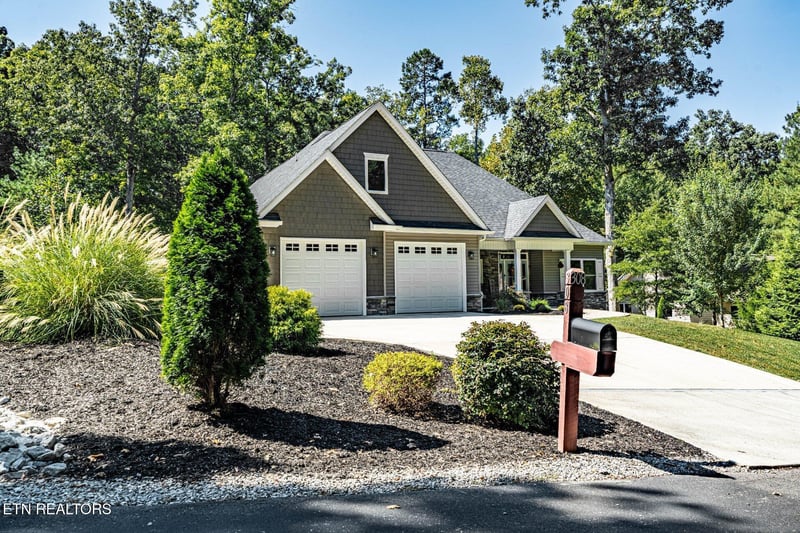308 Tuhdegwa Tc, Loudon, TN 37774