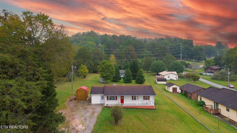308 Warwick Ln, Maynardville, TN 37807