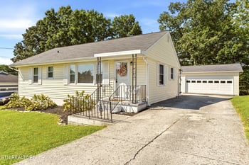 309 Cross St, Clinton, TN 37716