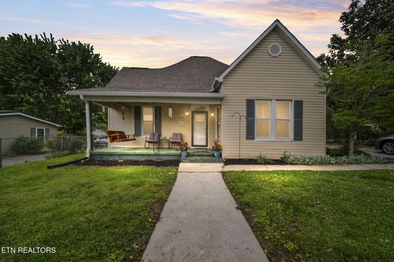 309 E Walden St, Lafollette, TN 37766