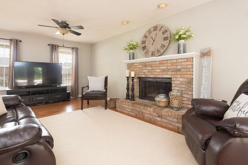 309 Granville Conner Rd, Powell, TN 37849