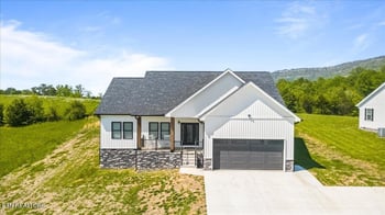 309 Greene Ln, Lafollette, TN 37766