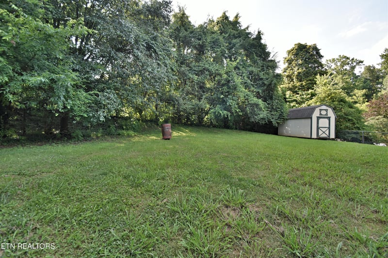 309 Perry Ln, Seymour, TN 37865