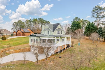 309 Southshore Dr, Greenback, TN 37742