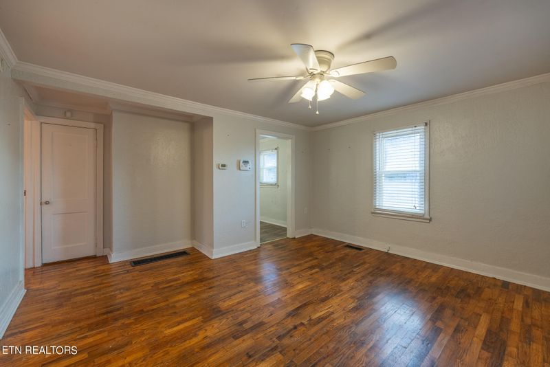 309 W Farrell St, Niota, TN 37826