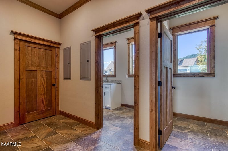 3093 Smoky Bluff Tr, Sevierville, TN 37862