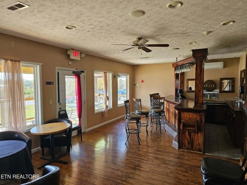 31 Confederate Rd, Crossville, TN 38571