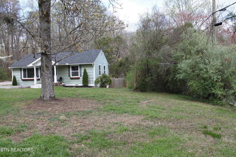 31 E Norris Rd, Norris, TN 37828