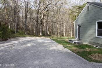 31 E Norris Rd, Norris, TN 37828