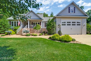 31 Holly Ln, Fairfield Glade, TN 38558