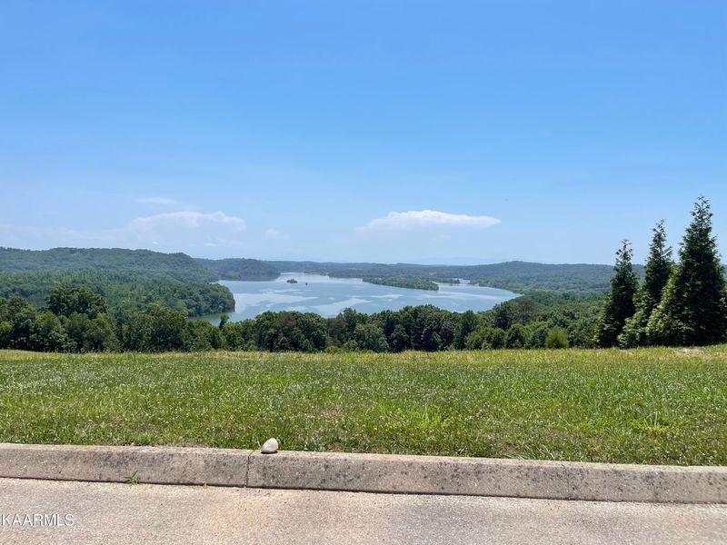 31 Melea Ln, Kingston, TN 37763