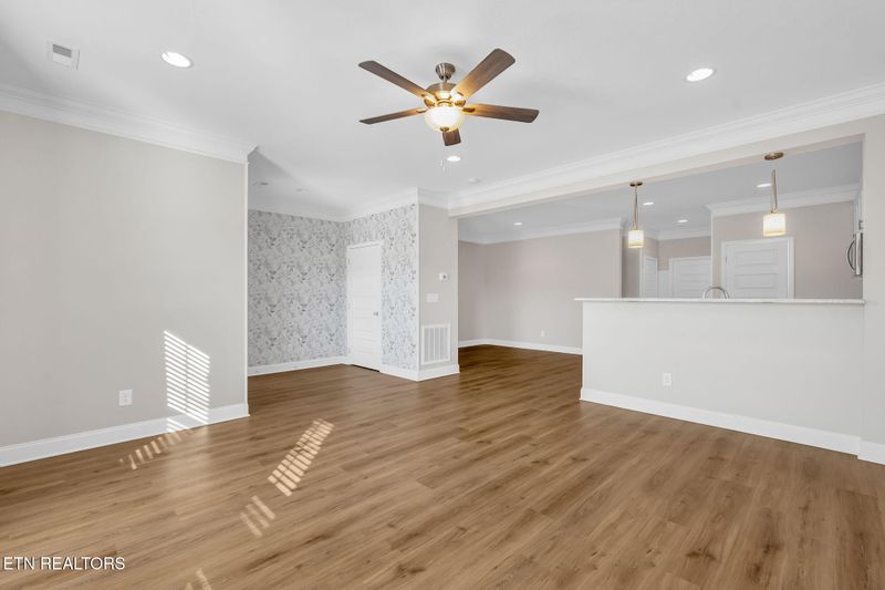 310 Broadberry Ave, Oak Ridge, TN 37830