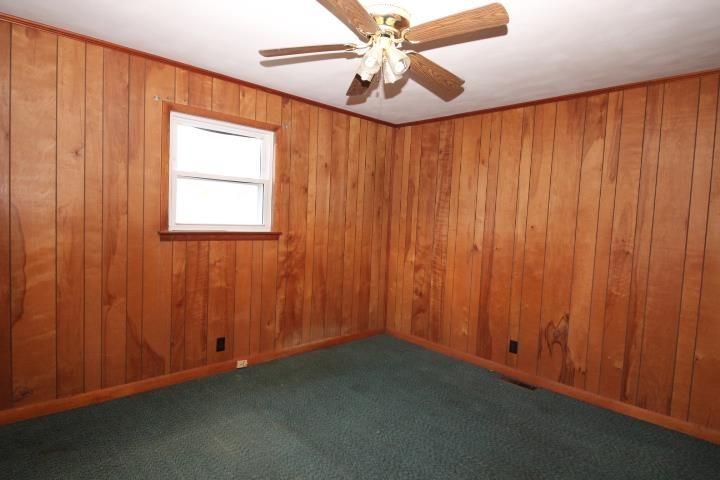310 Georgia Ave, Etowah, TN 37331
