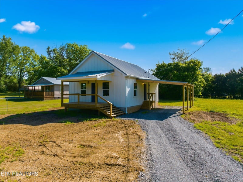 310 Manilla Rd, Englewood, TN 37329
