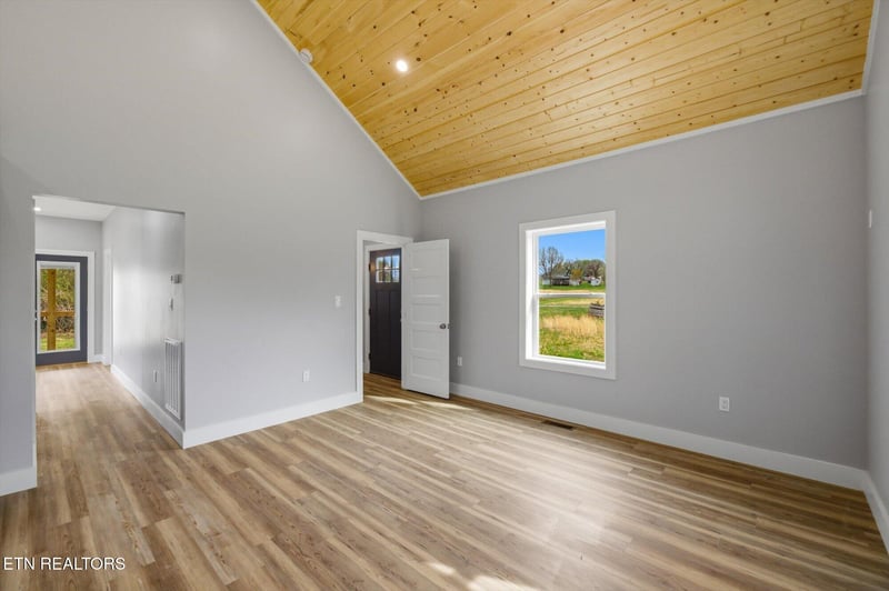 310 Manilla Rd, Englewood, TN 37329