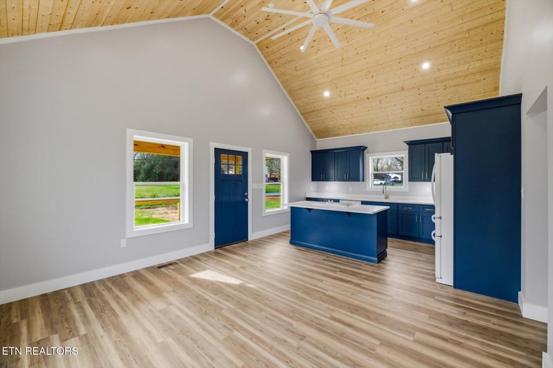 310 Manilla Rd, Englewood, TN 37329