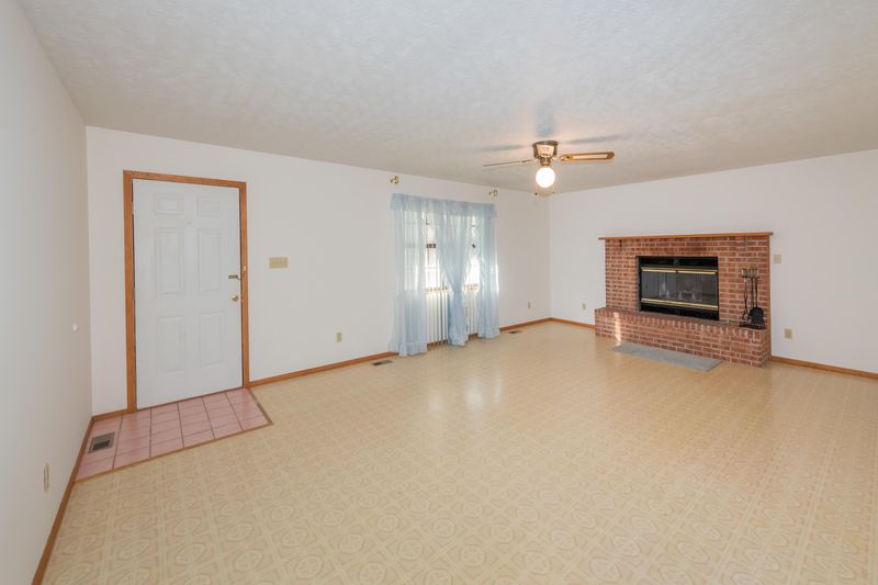 310 Mckinney Rd, Harriman, TN 37748