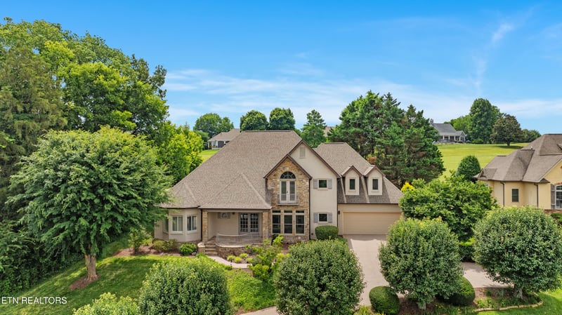 310 Pineberry Dr, Vonore, TN 37885