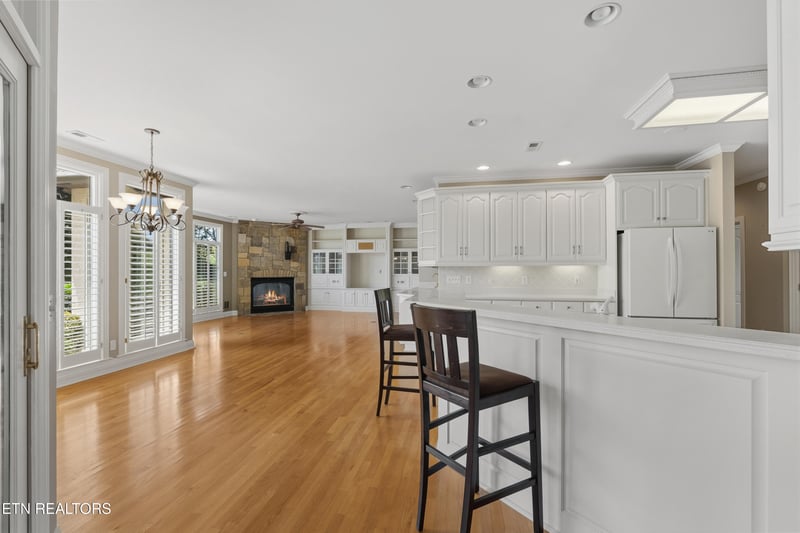 310 Pineberry Dr, Vonore, TN 37885