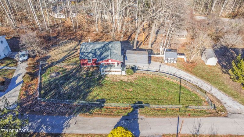 310 W Kentucky Ave, Lafollette, TN 37766