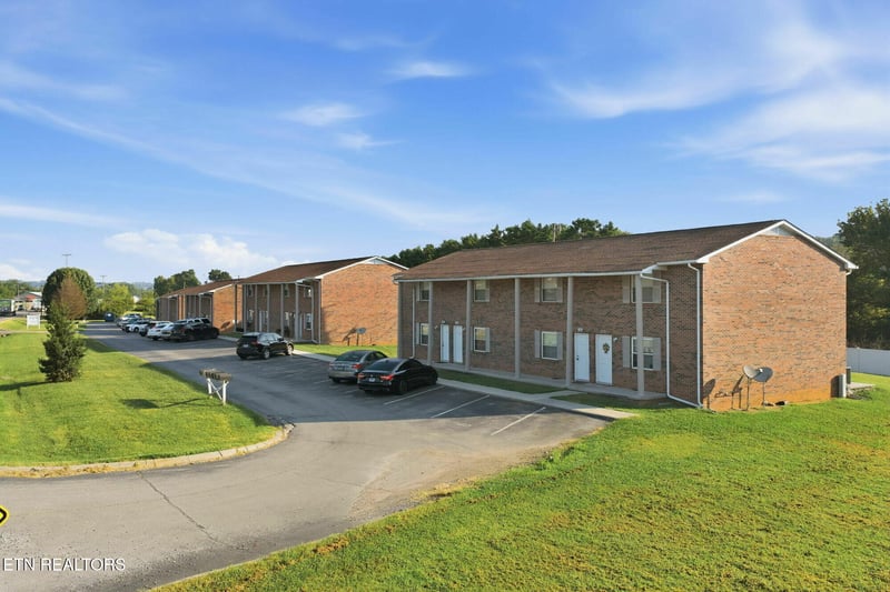 3100 E Governor John Sevier Hwy, Knoxville, TN 37914