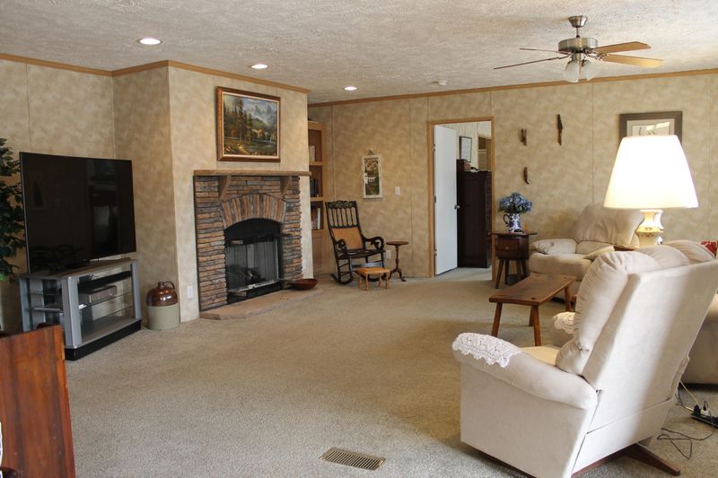 3100 Oswego Rd, Crossville, TN 38572