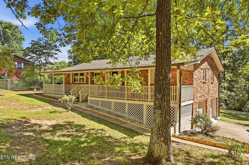 3101 Forest Heights Cir, Lenoir City, TN 37772