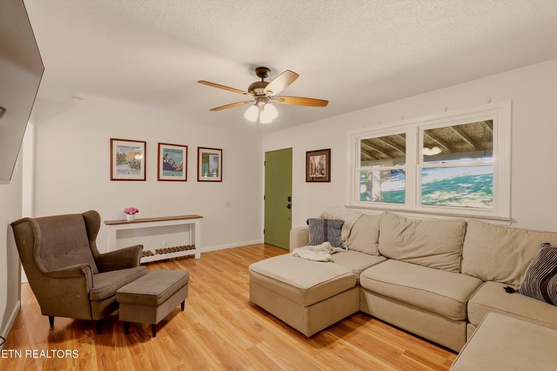 3101 Forest Heights Cir, Lenoir City, TN 37772