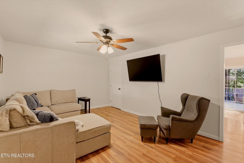 3101 Forest Heights Cir, Lenoir City, TN 37772