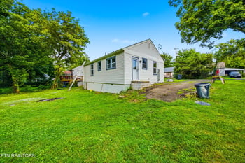 3102 Boright Dr, Knoxville, TN 37917