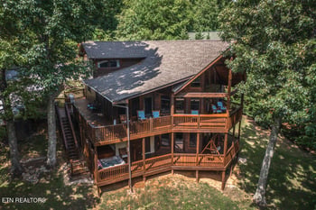 3103 Perry Circle Ln, Sevierville, TN 37862
