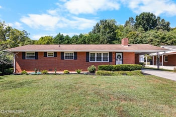 3105 Hazelwood Rd, Knoxville, TN 37921